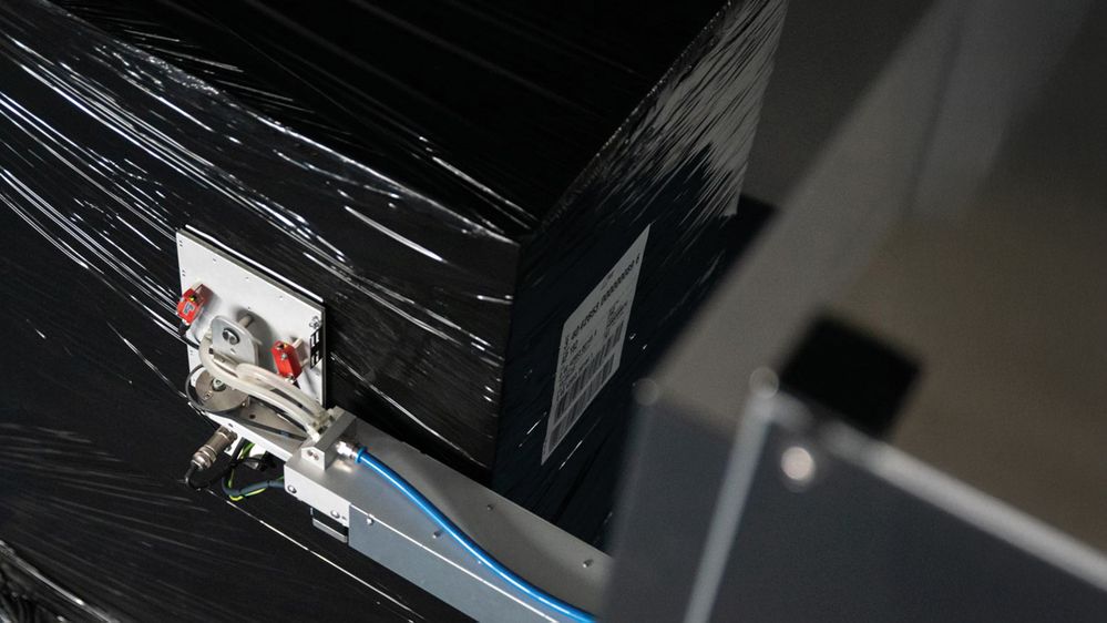 Legi-Air 182 étiquette la palette sur 2 côtés de l’emballage plastique