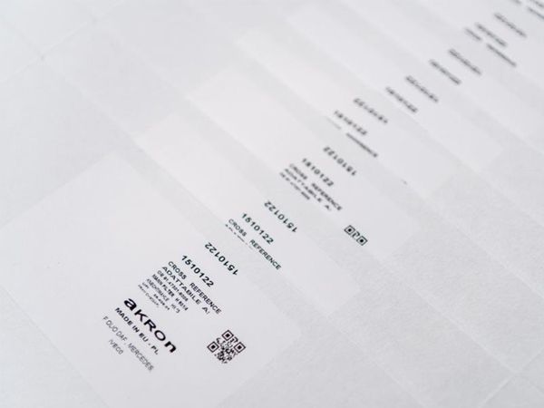 Étiquette sur carton