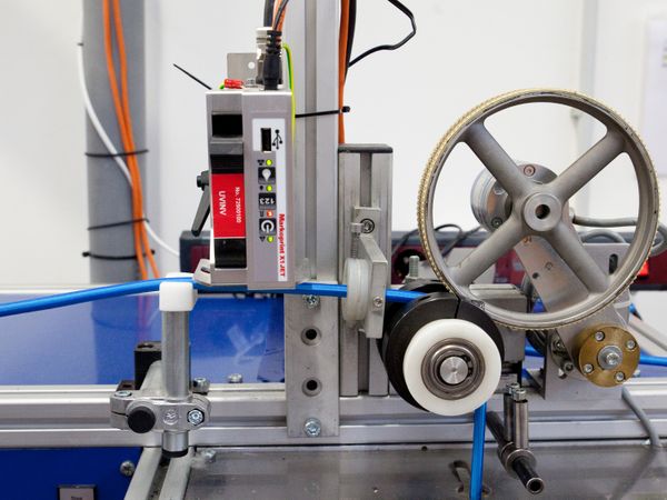 Pièce en caoutchouc imprimée avec l’imprimante à jet d’encre Markoprint X1JET HP Standard