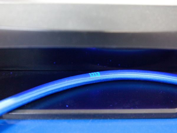 Pièce en caoutchouc imprimée avec l’imprimante à jet d’encre Markoprint X1JET HP Standard