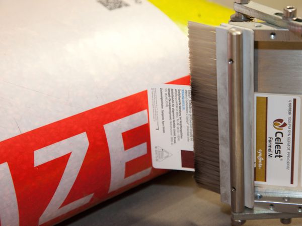 Étiquetage Alpha Compact sur sac plastique 2