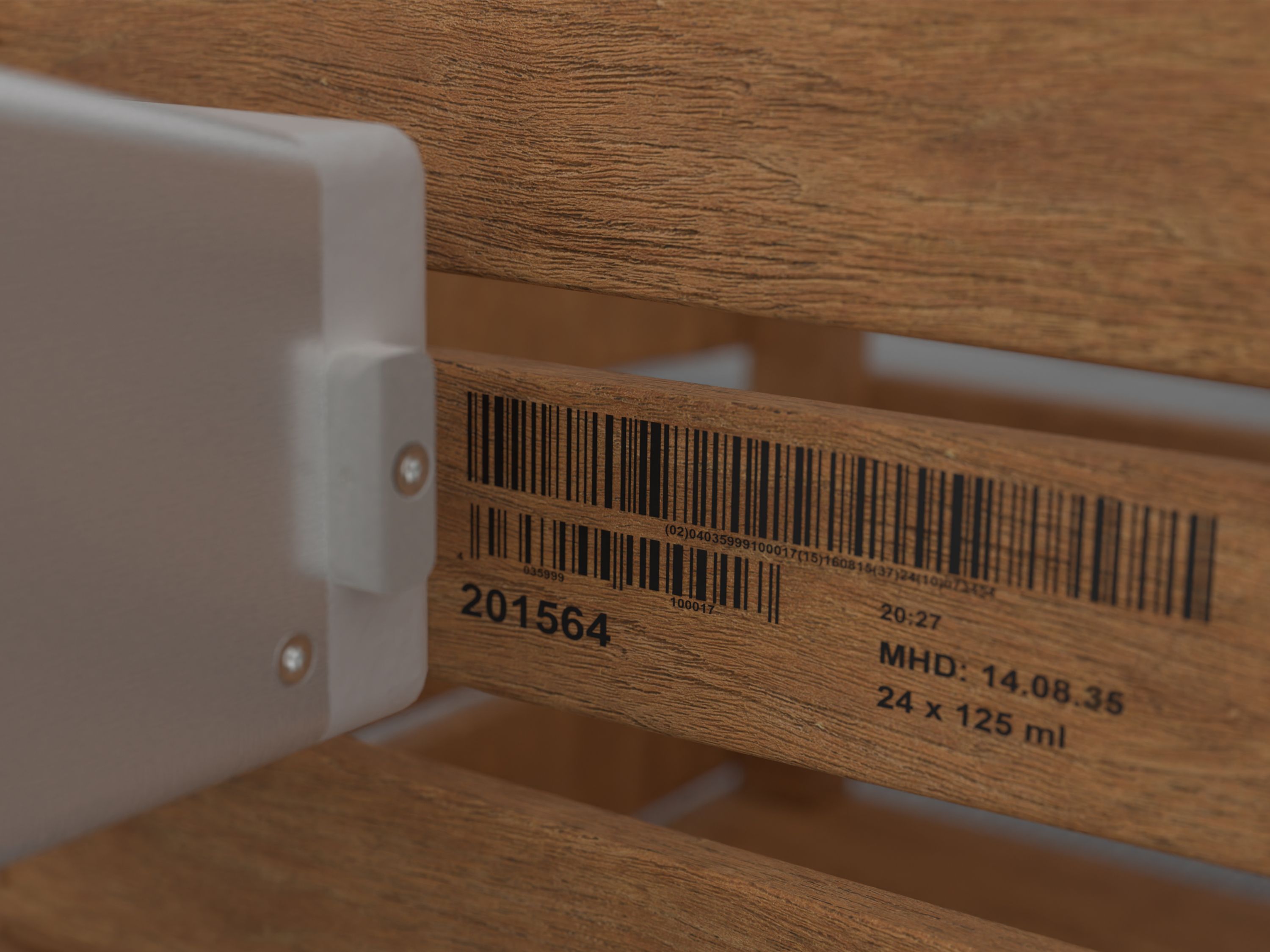 Caisse en bois marquée avec l’imprimante à jet d’encre Markoprint integra PP RAZR